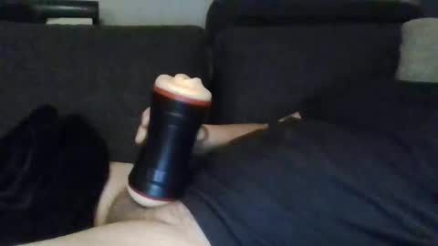 Snapshot of zakksten chatting on November 19, 2025, 11:16 pm Zakk online show from November 19, 2025, 11:16 pm