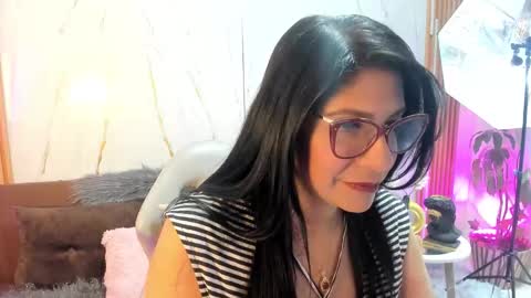 Snapshot of zamanthaa__ chatting on October 16, 2025, 4:41 pm zamanthaa__ online show from October 16, 2025, 4:41 pm