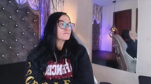   online show from November 17, 2025, 6:03 pm