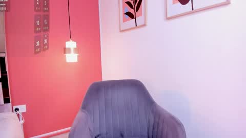 zamira_taylor online show from May 15, 2026, 10:50 pm