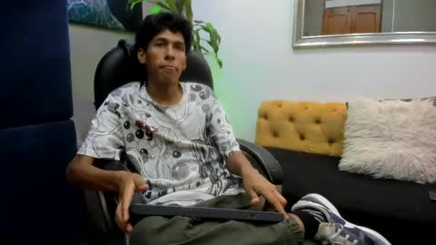 Snapshot of zane_belville chatting on June 3, 2026, 11:24 am Zane Belville online show from June 3, 2026, 11:24 am