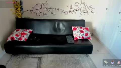 Snapshot of zane_lux chatting on June 24, 2026, 12:04 pm Zane Lux online show from June 24, 2026, 12:04 pm