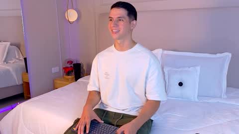 Snapshot of zanedawson chatting on November 7, 2025, 4:56 am Zane Dawson online show from November 7, 2025, 4:56 am