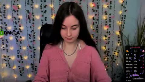 Snapshot of zara_lys chatting on October 15, 2025, 7:25 pm ur kitten 3 online show from October 15, 2025, 7:25 pm