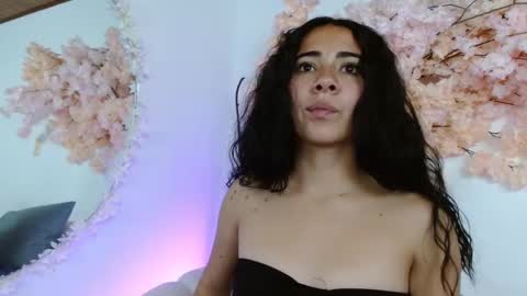 zara_vix online show from March 8, 2025, 4:50 pm