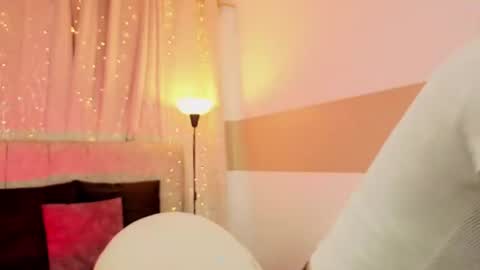 Snapshot of zaradulce chatting on June 30, 2026, 12:39 pm Zara . online show from June 30, 2026, 12:39 pm