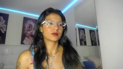 Zarah online show from April 12, 2026, 9:09 pm