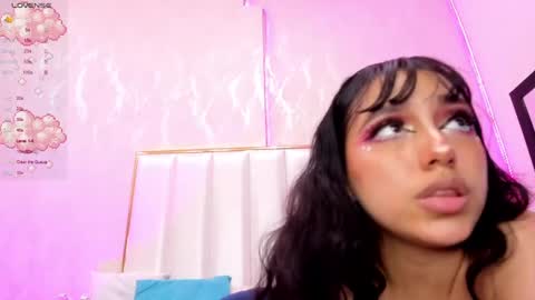 Snapshot of zarahfoster chatting on December 7, 2024, 4:25 pm online show from December 7, 2024, 4:25 pm