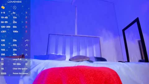 Snapshot of zarahfoster chatting on December 27, 2024, 5:09 am online show from December 27, 2024, 5:09 am