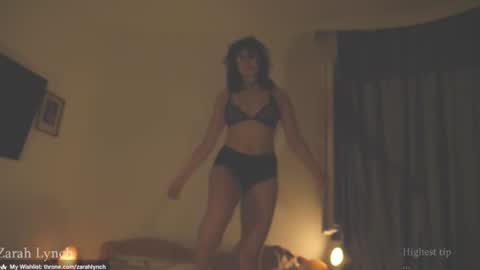 Snapshot of zarahlynch chatting on July 30, 2026, 10:09 pm Miss Lynch Next show 2911 online show from July 30, 2026, 10:09 pm