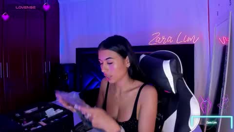 Snapshot of zaralim chatting on November 13, 2025, 9:47 pm Zara Lim online show from November 13, 2025, 9:47 pm