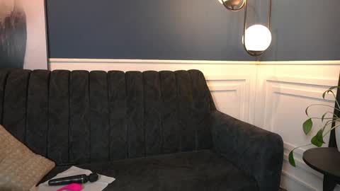 Zara online show from March 28, 2026, 5:07 am