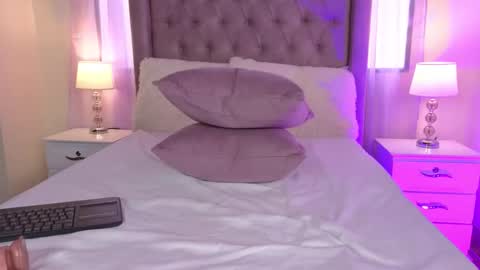 Snapshot of zaraquiinn chatting on October 17, 2025, 3:36 pm ZaraQuiinn online show from October 17, 2025, 3:36 pm