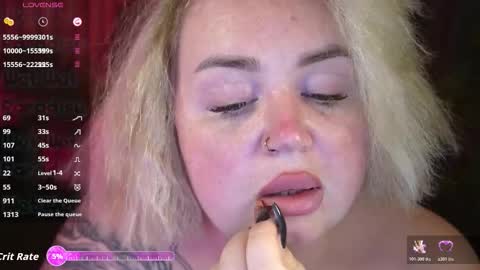 Lola online show from November 12, 2025, 7:31 am