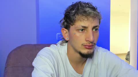 Snapshot of zarcoox chatting on April 7, 2026, 9:15 pm Zarcoo online show from April 7, 2026, 9:15 pm