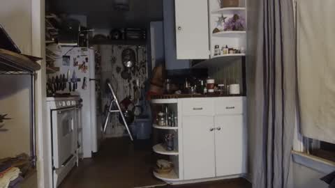 Snapshot of zed_alpha chatting on September 14, 2025, 10:25 am zed_alpha online show from September 14, 2025, 10:25 am