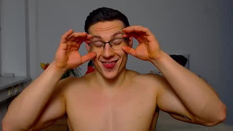 zeinmiracles online show from December 22, 2025, 8:50 pm