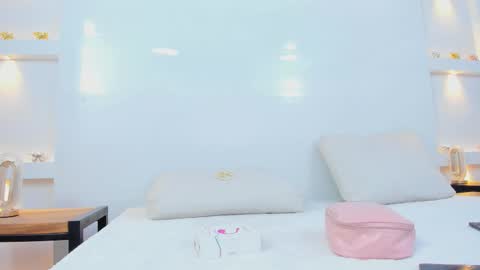 Zenda Evans online show from March 3, 2026, 3:45 am