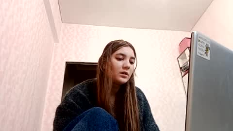 zeniabrossoit online show from March 11, 2026, 6:08 am