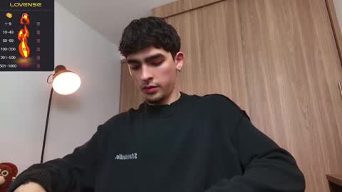 Zenn online show from December 31, 2024, 12:15 pm