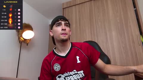 Zenn online show from January 10, 2025, 12:15 pm