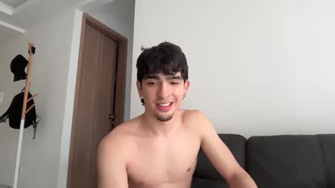 Zenn online show from October 23, 2025, 2:49 pm