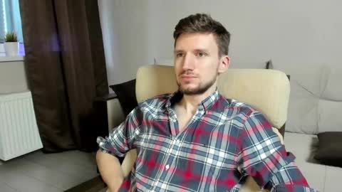 Snapshot of zepanl chatting on February 19, 2025, 8:01 am Andrew online show from February 19, 2025, 8:01 am