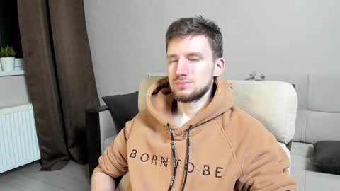 Snapshot of zepanl chatting on September 30, 2025, 2:05 am Andrew online show from September 30, 2025, 2:05 am