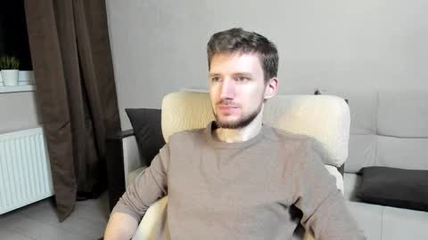 Snapshot of zepanl chatting on October 22, 2025, 2:34 am Andrew online show from October 22, 2025, 2:34 am