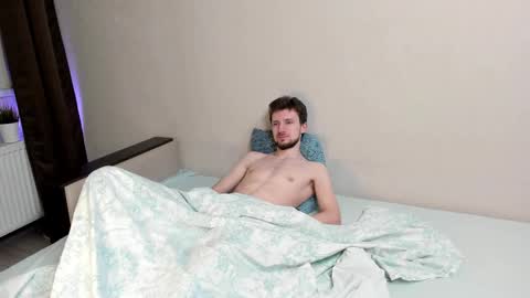 Snapshot of zepanl chatting on November 7, 2025, 9:48 pm Andrew online show from November 7, 2025, 9:48 pm