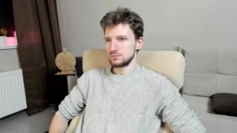 Andrew online show from November 16, 2025, 4:40 am