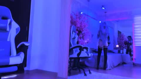 Snapshot of zephirah_abney chatting on February 9, 2025, 8:13 pm online show from February 9, 2025, 8:13 pm