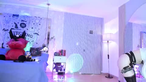 Snapshot of zephirah_abney chatting on October 24, 2025, 2:35 pm online show from October 24, 2025, 2:35 pm