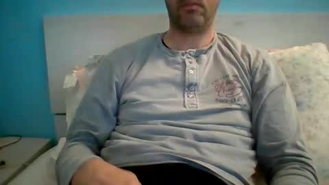 Snapshot of zeus00811 chatting on November 7, 2025, 5:51 am zeus online show from November 7, 2025, 5:51 am