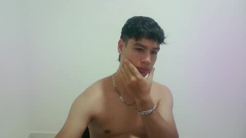 zeus_183 online show from October 2, 2025, 11:23 pm