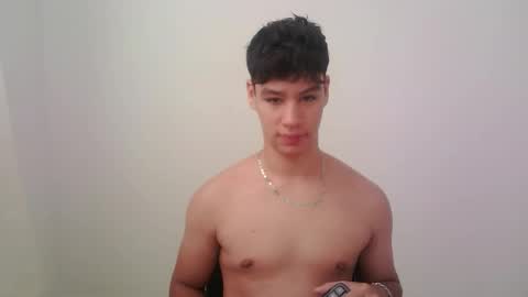 zeus_183 online show from October 5, 2025, 2:48 pm