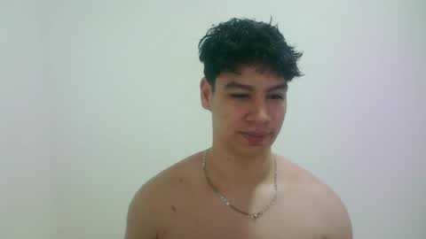 zeus_183 online show from April 14, 2026, 5:13 am