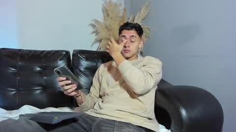 Zeus Brant online show from April 9, 2026, 1:27 pm