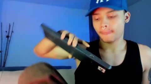 Snapshot of zeusjeff chatting on February 19, 2025, 4:01 am zeus online show from February 19, 2025, 4:01 am