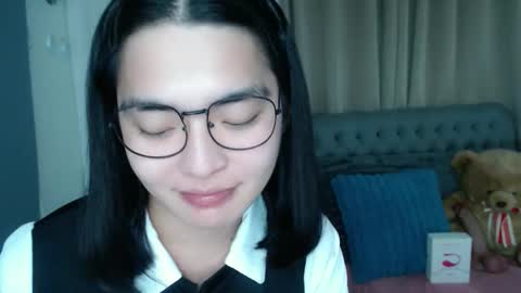 im your lovely zhaviabigcock here online show from December 18, 2025, 1:06 pm