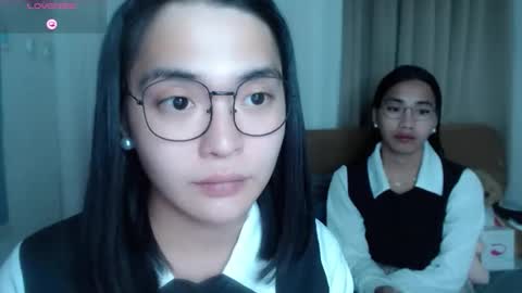 im your lovely zhaviabigcock here online show from April 17, 2026, 3:31 am