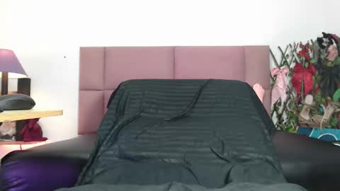 Snapshot of zhirleyada chatting on March 14, 2026, 3:34 am zhirleyada online show from March 14, 2026, 3:34 am