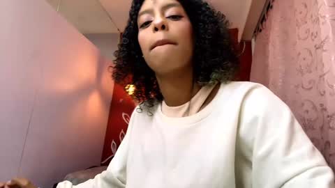 Zia Green online show from December 8, 2024, 11:57 am