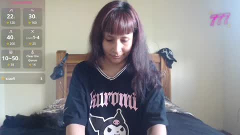 Snapshot of ziggyblunt chatting on June 17, 2026, 9:27 pm ziggyblunt online show from June 17, 2026, 9:27 pm