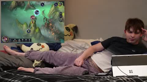 Snapshot of zilobeast chatting on November 18, 2025, 10:25 pm zilobeast online show from November 18, 2025, 10:25 pm