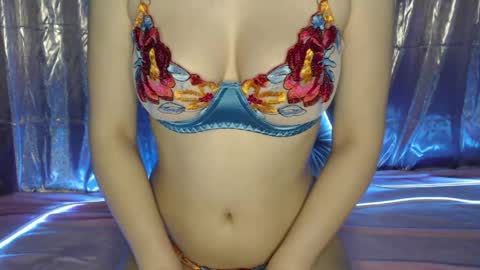 Snapshot of zixuan___ chatting on April 28, 2026, 4:56 pm zixuan___ online show from April 28, 2026, 4:56 pm