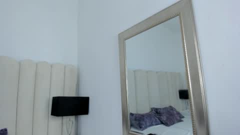 Zoe Banx online show from March 6, 2026, 6:54 am