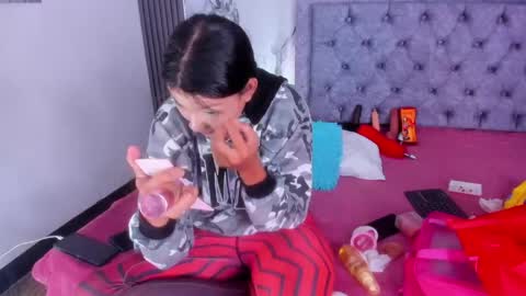 Zoe Blake online show from June 7, 2026, 2:48 am