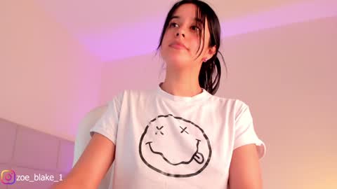 Snapshot of zoe_blake18 chatting on December 14, 2024, 6:56 am Zoe online show from December 14, 2024, 6:56 am