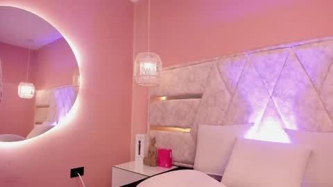 zoe_blosson online show from June 4, 2026, 2:39 am
